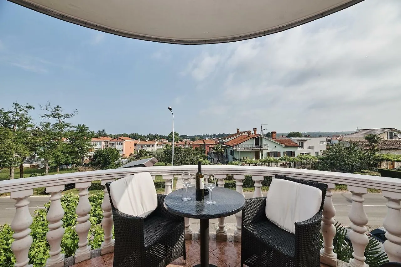 Apartment Car Umag